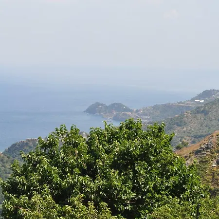 Casa Dell'oleandro Gallodoro