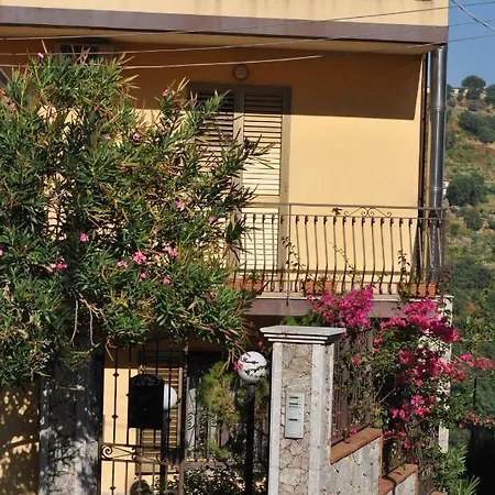Casa Dell'oleandro * Gallodoro